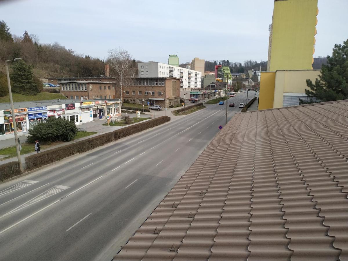 Hotel Beke Sziget Komlo ภายนอก รูปภาพ